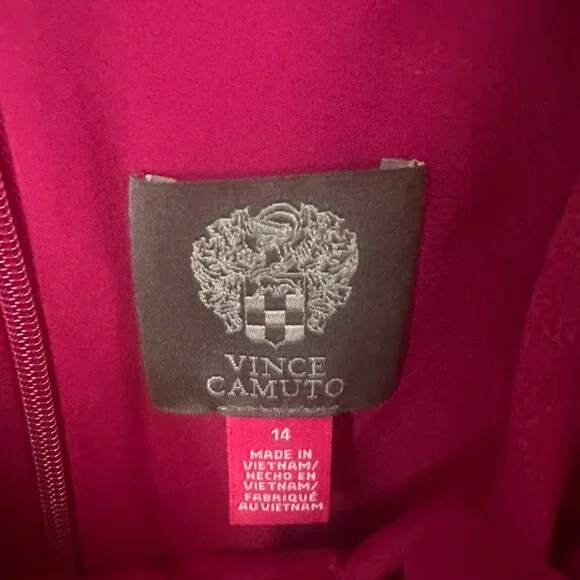 VINCE CAMUTO Sleeveless Halter Bow Neck Stretch Crepe Shift Dress - Picture 2 of 3